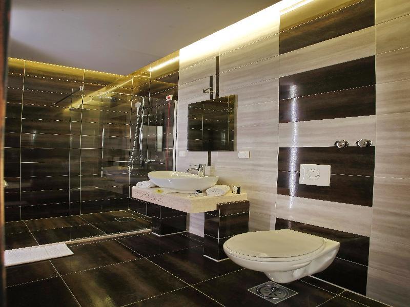 Hotel Theater Belgrade Garni Exteriör bild